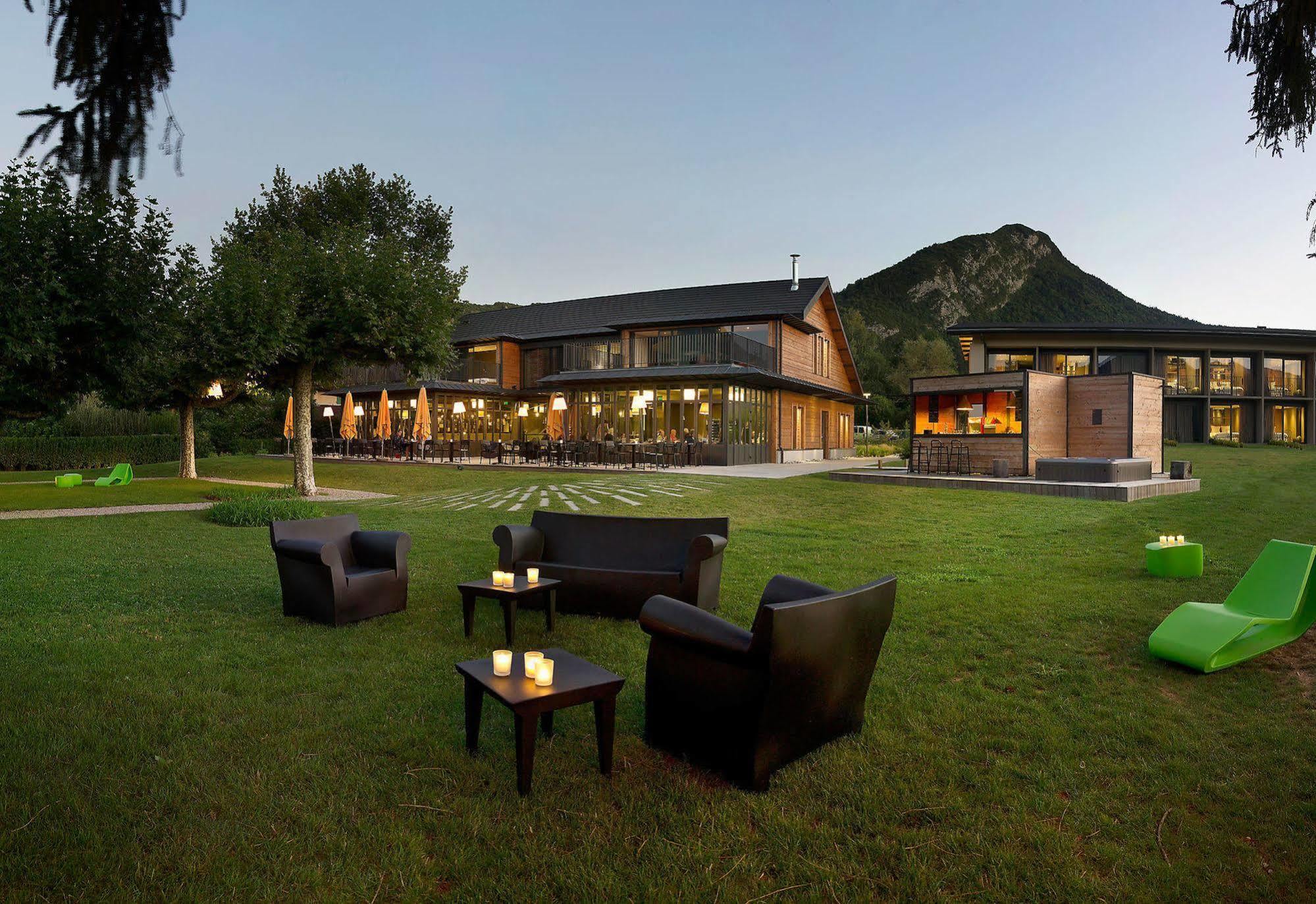 Le Petit Letraz Hotel Duingt Exterior foto